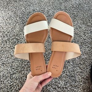 Woman’s Roman style flat sandals. Cute beach sandals.